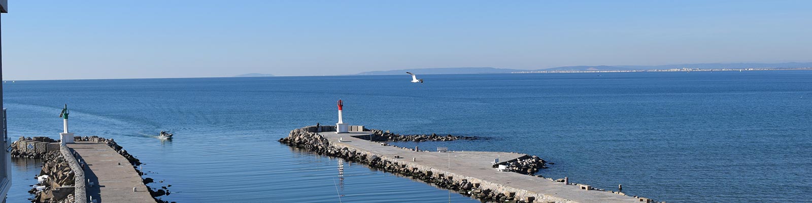 location grau du roi bord de mer