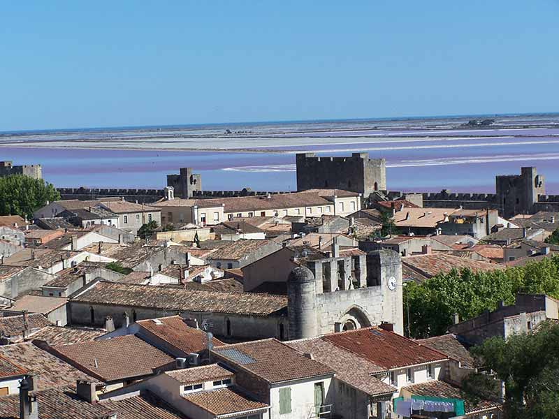 location saisonniere aigues mortes